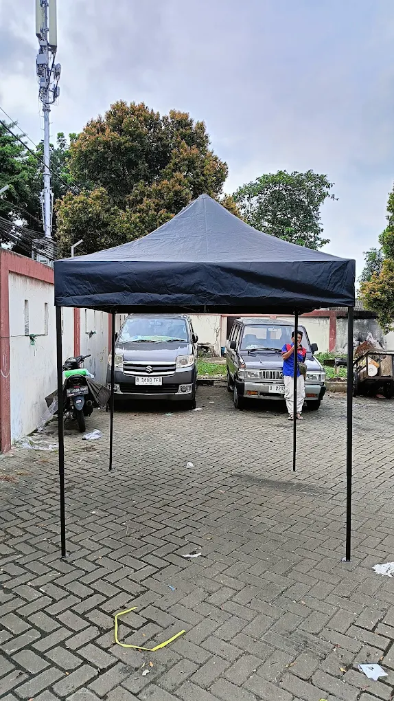 Sewa Tenda Lipat Matic Hitam 3x3 — BEST TENDA
